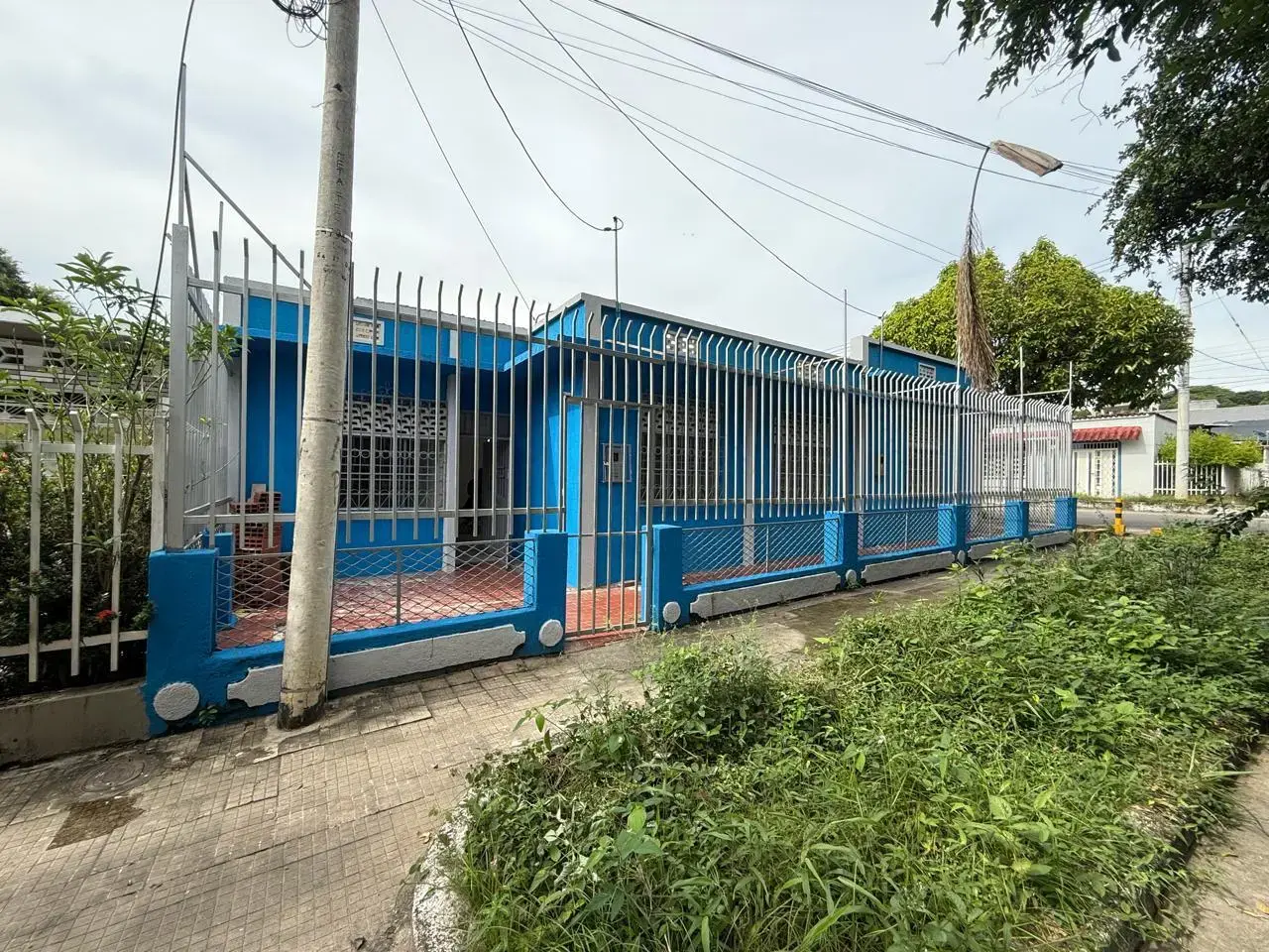 Casa Comercial + Vivienda - Barrio Calixto