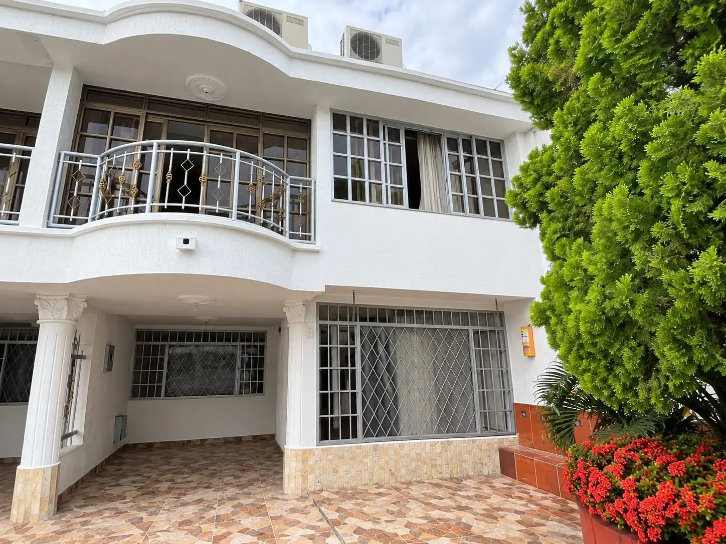 🏠✨ **SE ARRIENDA CASA – CONJUNTO SANTA HELENA**